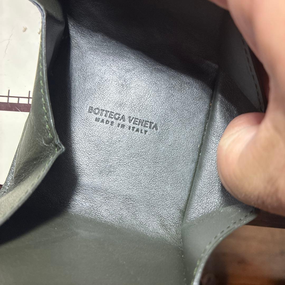 ◆BOTTEGA VENETA イントレチャート ケース　グレー