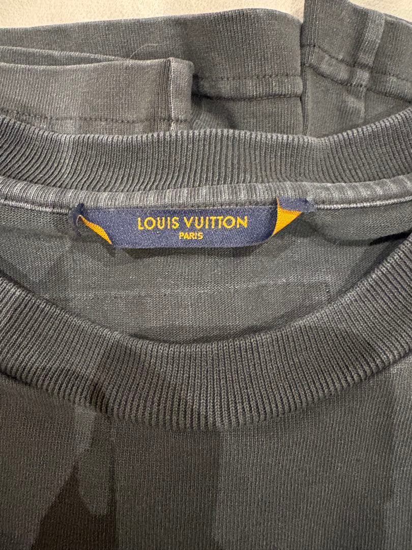 Ferrari 　 LOUIS VUITTON ブラックTシャツ