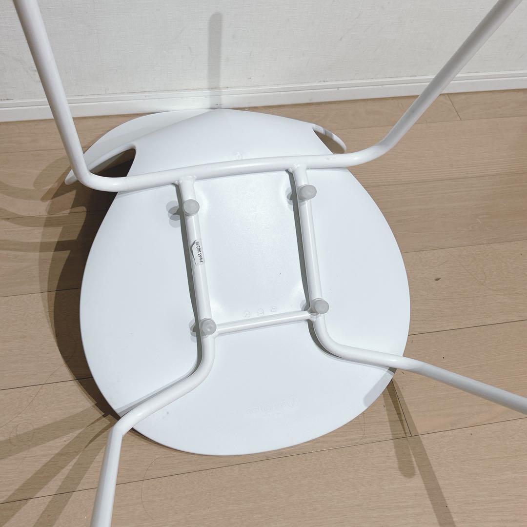 カリガリス　バジルチェア定価26,000円位