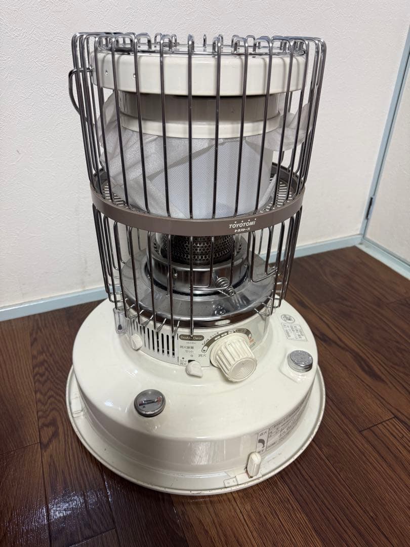 TOYOTOMI KRA-85C ストーブ　新品未使用品。