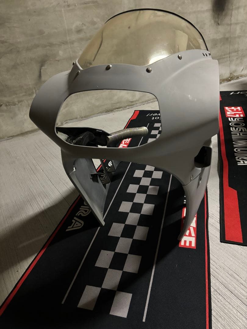 SUZUKI GSX-R400R GK76A フロントカウル スズキ