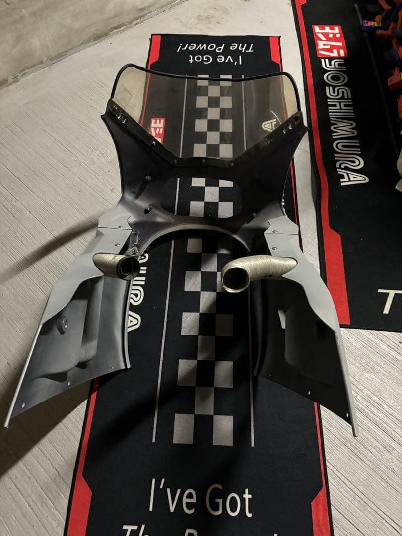 SUZUKI GSX-R400R GK76A フロントカウル スズキ