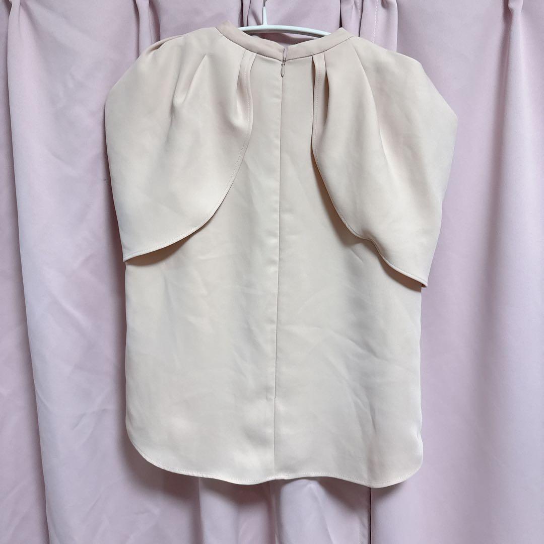 ブラウス シャツ フォルムショルダーブラウス パワーショルダー　アニュアンス