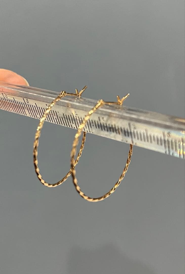 アガットagete 10K ツイストフープピアス