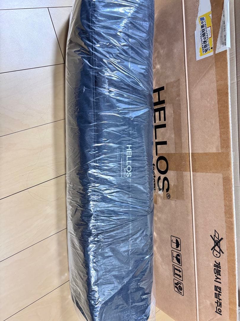 新品未使用　HELLOS へロス　Butterfly-TN(カーキ) タープ