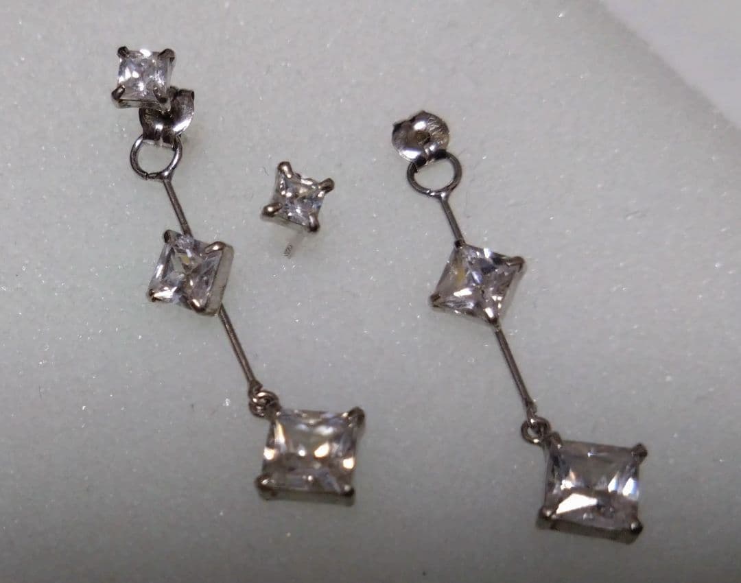 ジュエリーツツミ K14ホワイトゴールドキュービックピアス