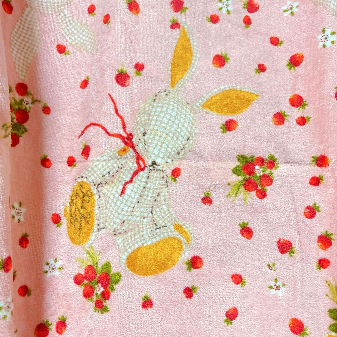 PINK HOUSE（ピンクハウス） バスタオル 苺・兎柄 ピンク色