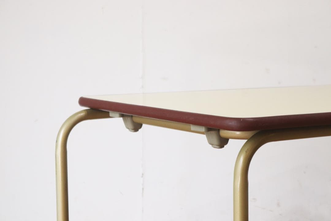 レトロ 幼稚園 センターテーブル ローテーブル 机 展示台 ディスプレイ