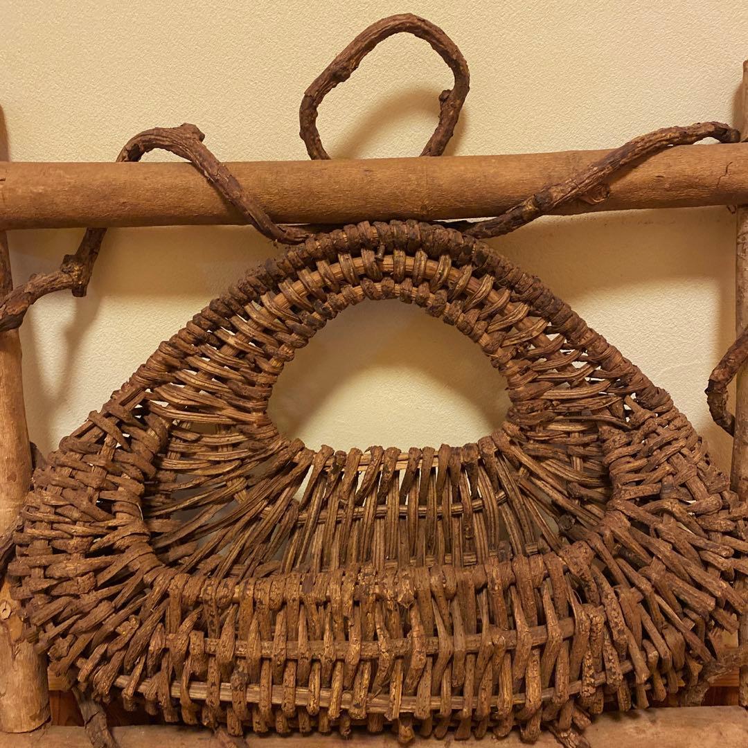 694 自然素材　看板　葡萄籠　葡萄籠ツル細工　花生け　ガーデンニング　かご