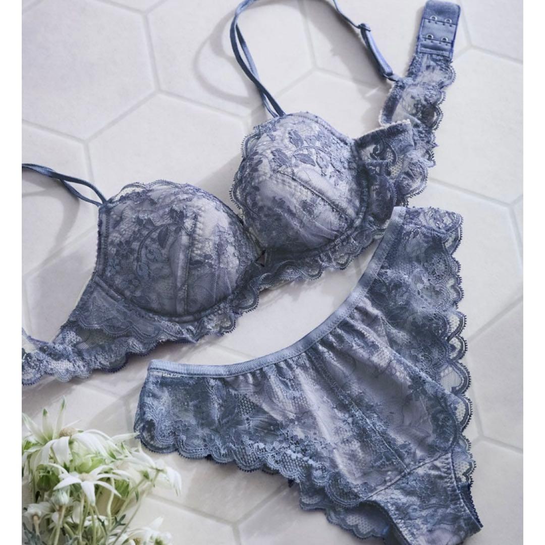 ワコール フロントエックスプラスブラ F65M