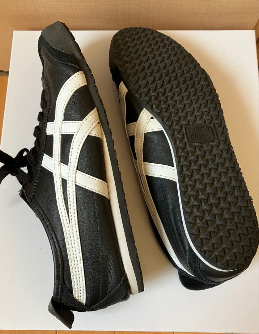 Onitsuka Tiger メキシコ66 ブラック/ホワイト スニーカー
