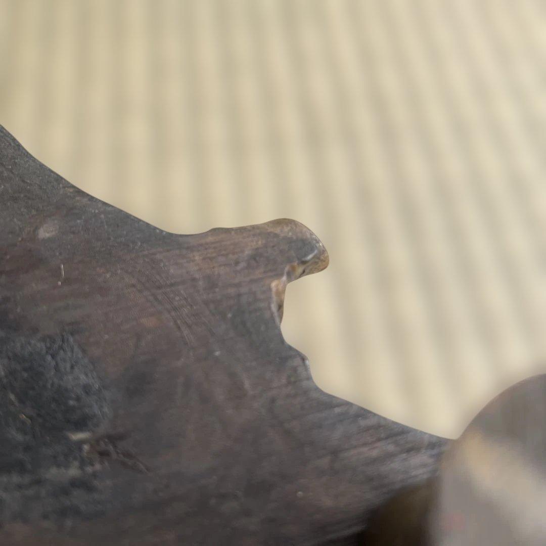 木製ダークブラウン置物 自然な形状