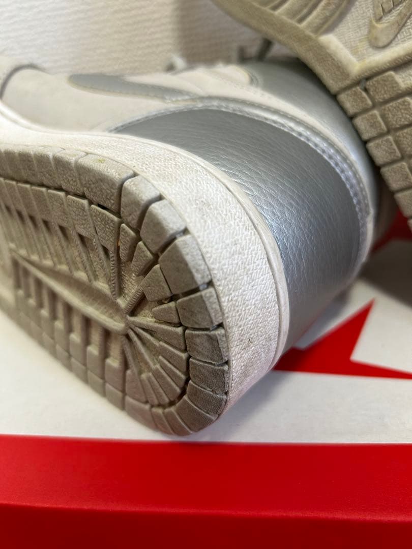 NIKE AIR JORDAN 1 HIGH シルバー 28cm 人気カラー