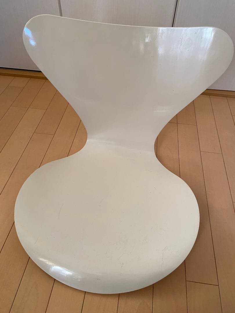 【ジャンク品】FRITZ HANSEN セブンチェア シルク ホワイト系