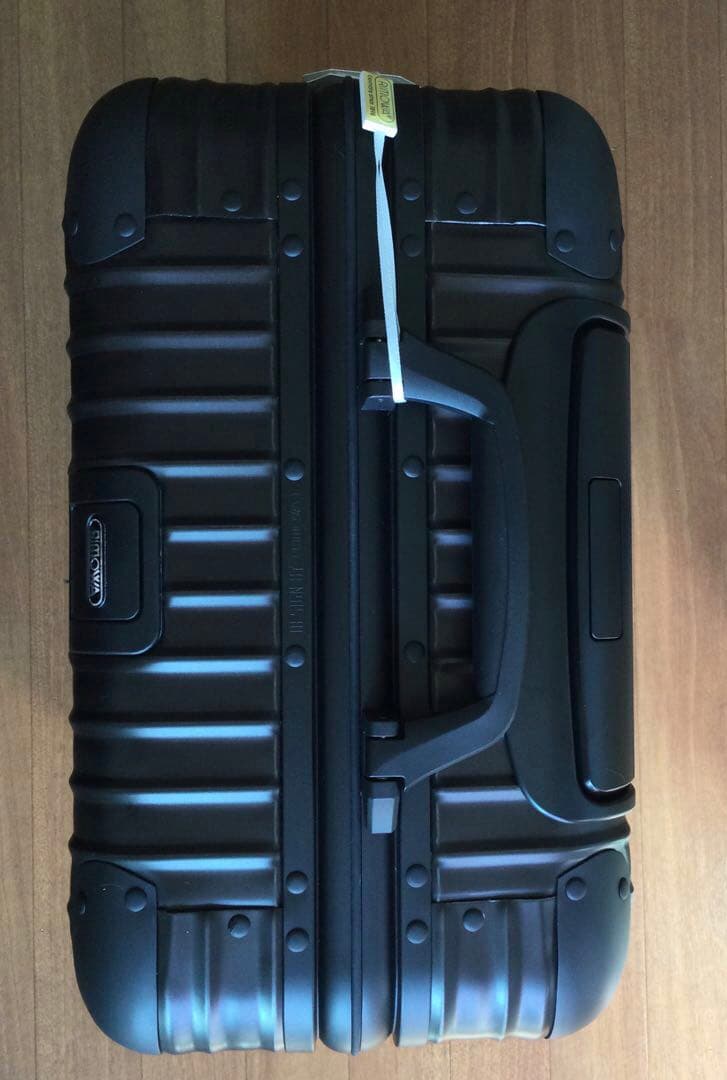RIMOWA　リモワ ステルス ルフトハンザ アルミ ブラック 32L 4輪