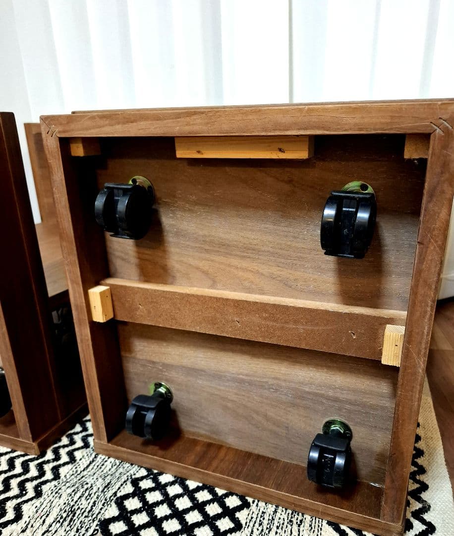 大塚家具☆サイド ナイトテーブル 収納☆隠れキャスター&コンセント オーク 2台