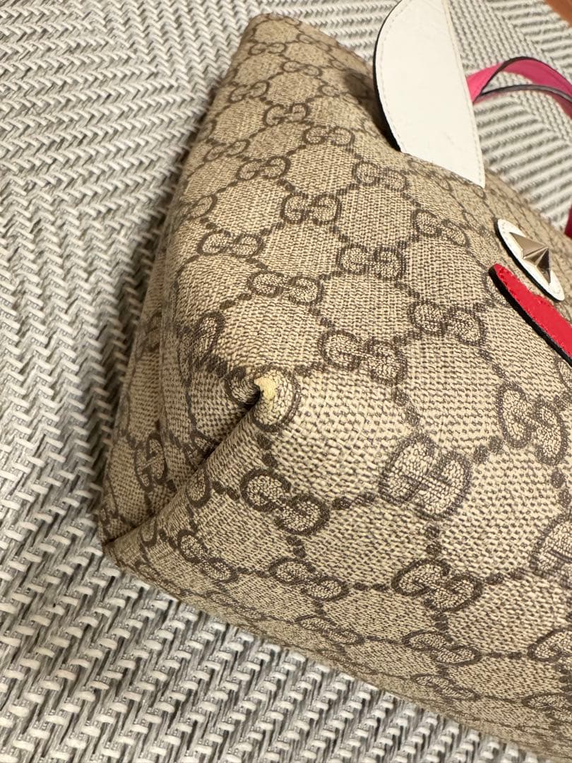 !最終値引きGUCCIチルドレンバッグ 犬顔