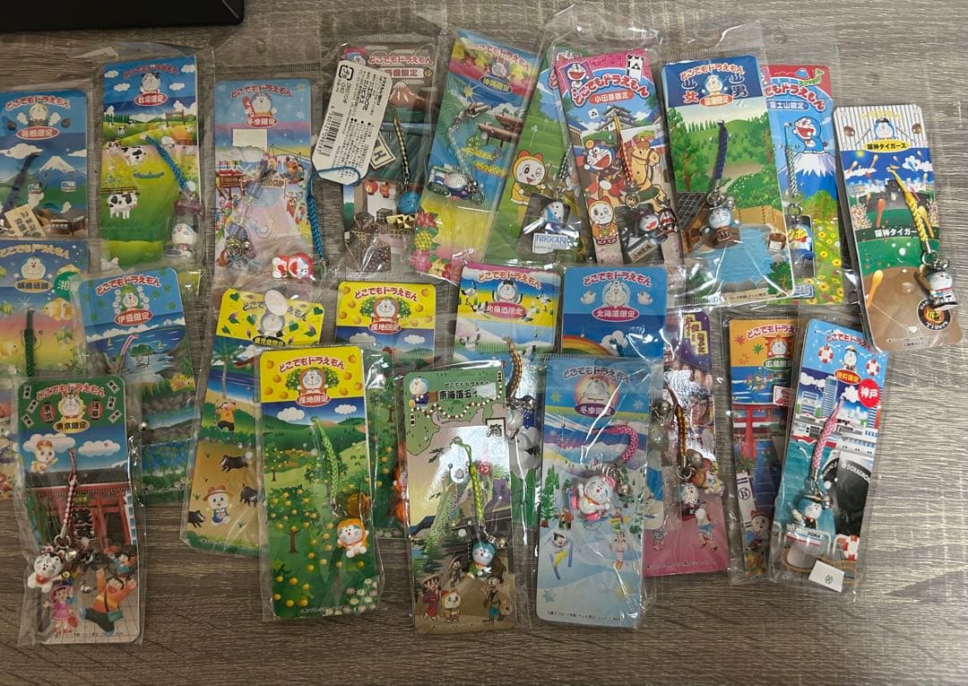 どこでもドラえもん　ご当地限定 ストラップ 24個セット