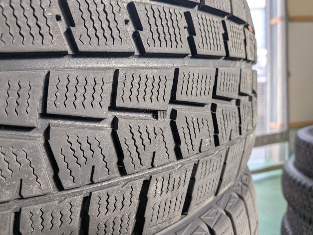 DUNLOP WM01 215/65R16 スタッドレスタイヤ