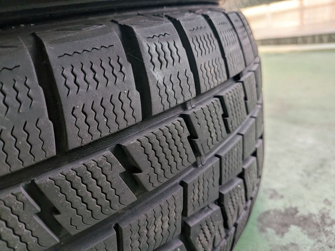 DUNLOP WM01 215/65R16 スタッドレスタイヤ