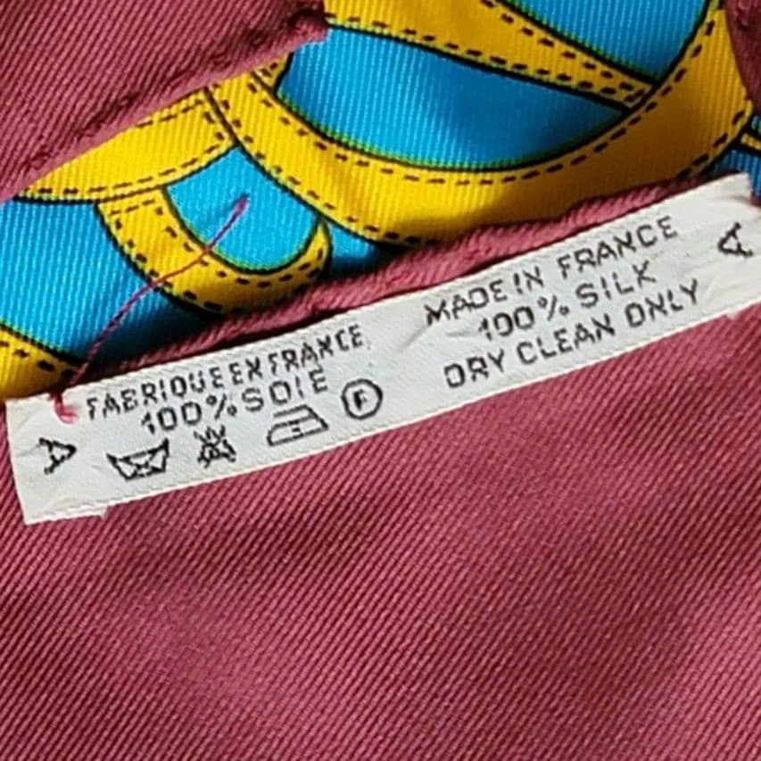 エルメス　大判スカーフ　シルクスカーフ　 馬具　紋章柄　グランデテヌエ　88.５