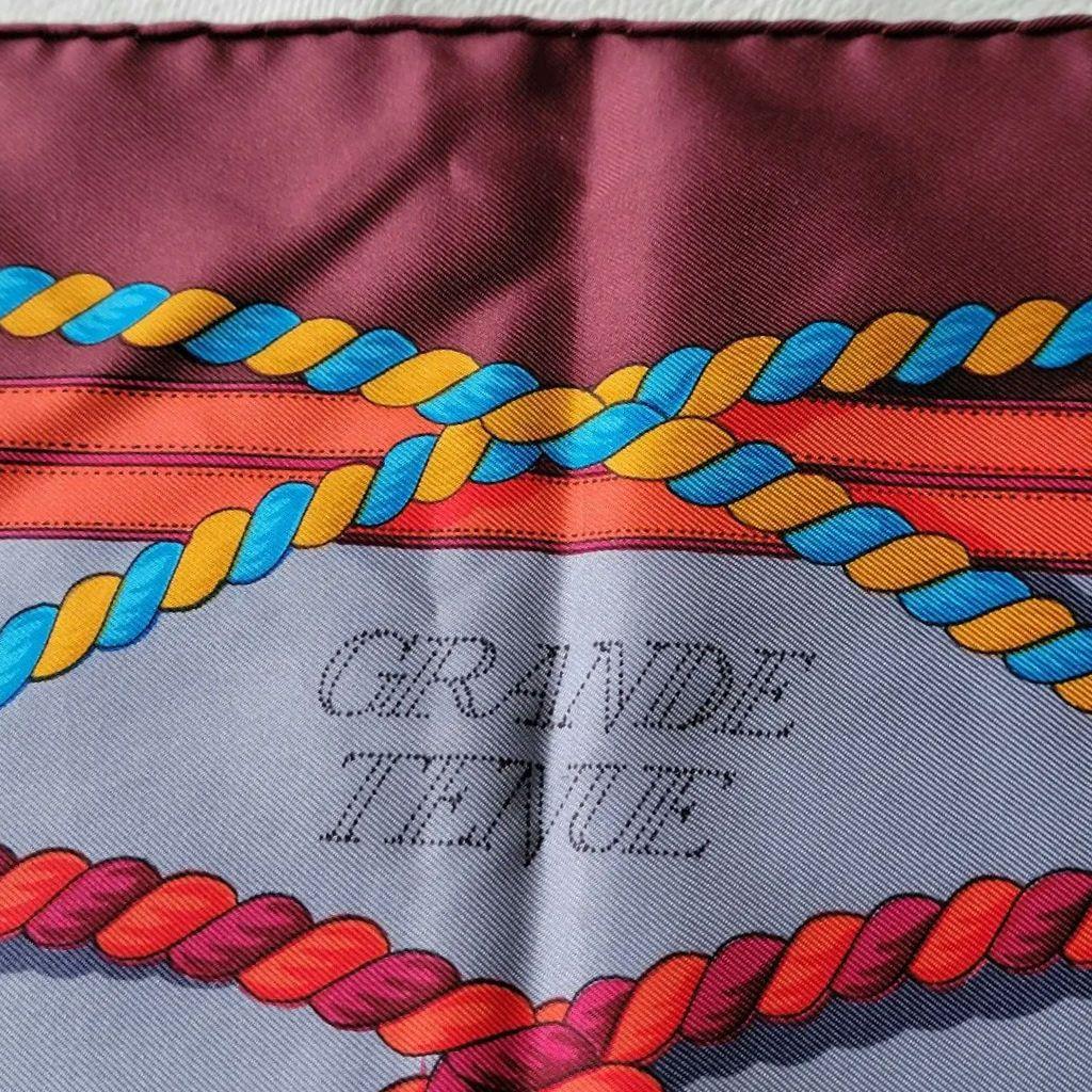 エルメス　大判スカーフ　シルクスカーフ　 馬具　紋章柄　グランデテヌエ　88.５