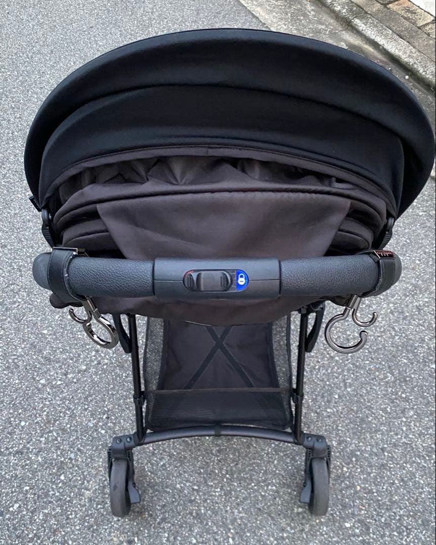 ピジョン　ビングルBB3 ソーホーブラック　純正サンシェード付き