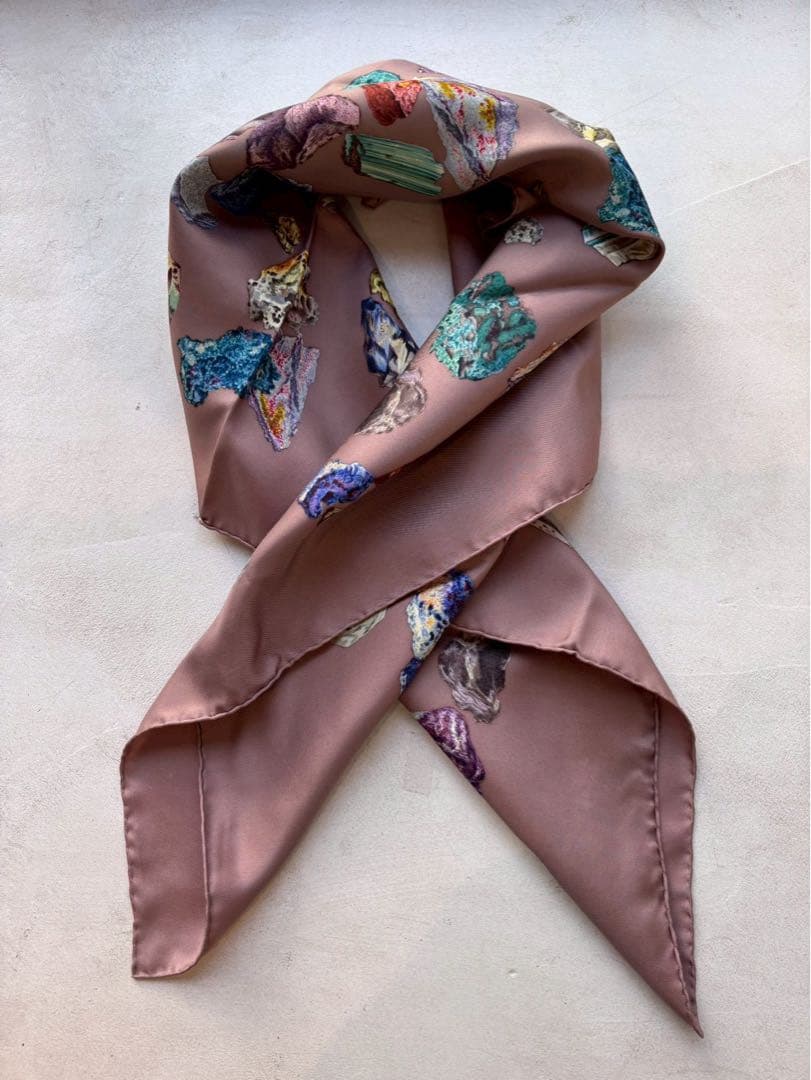 【新品未使用】HERMESエルメスカレ90 Mineraux鉱物プリントスカーフ