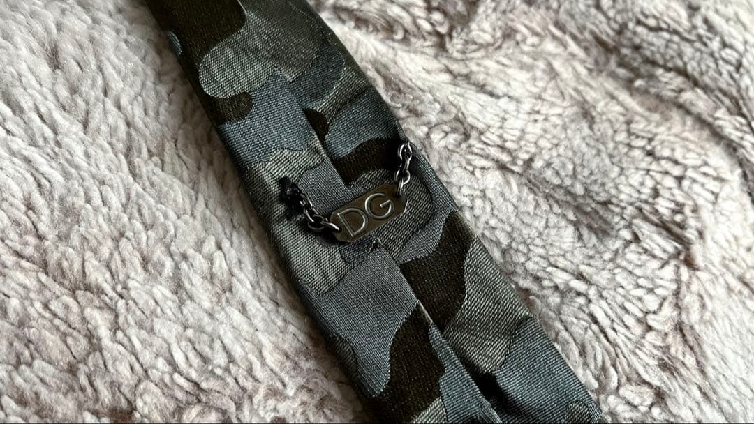 ドルチェアンドガッバーナ ネクタイ カモ ミリタリー ナロー