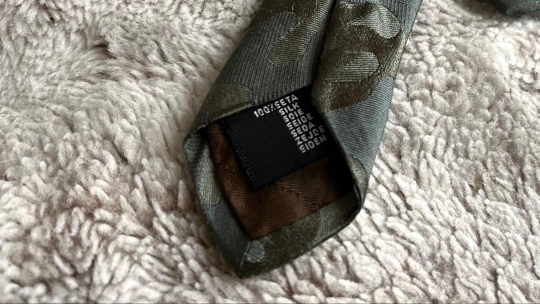 ドルチェアンドガッバーナ ネクタイ カモ ミリタリー ナロー