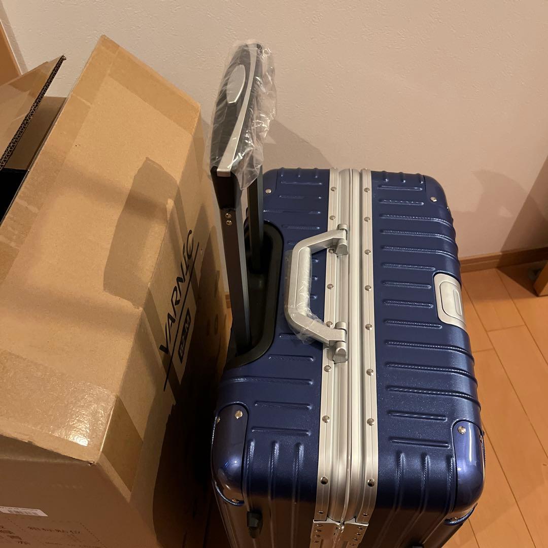 ネイビー 中型 キャリーケース 360度回転ホイール