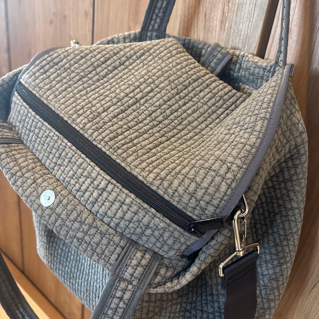 ファミリア　ピオヌンナル　コラボ　ヌビ　トート　ニューヨーク　完売品　グレー