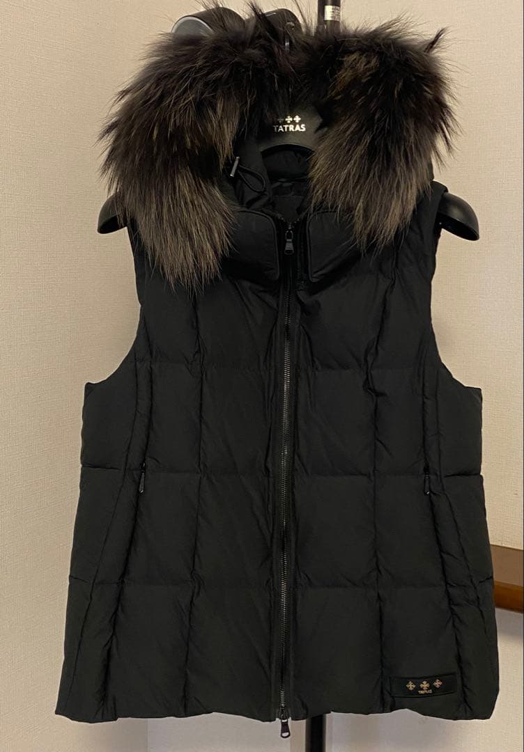 土日SALE♡タトラス ダウンベスト ザラガ リアルフォックス　03サイズ