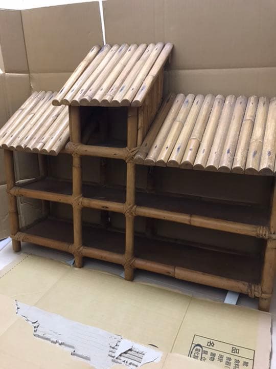 N*T様 ラタン　屋根付き　飾り棚　レア　ヴィンテージ