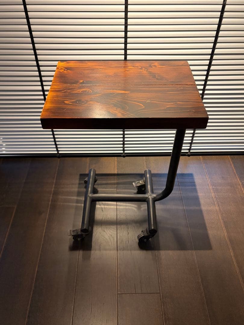 ＊3月初旬発送＊ ダークブラウン木製サイドテーブル