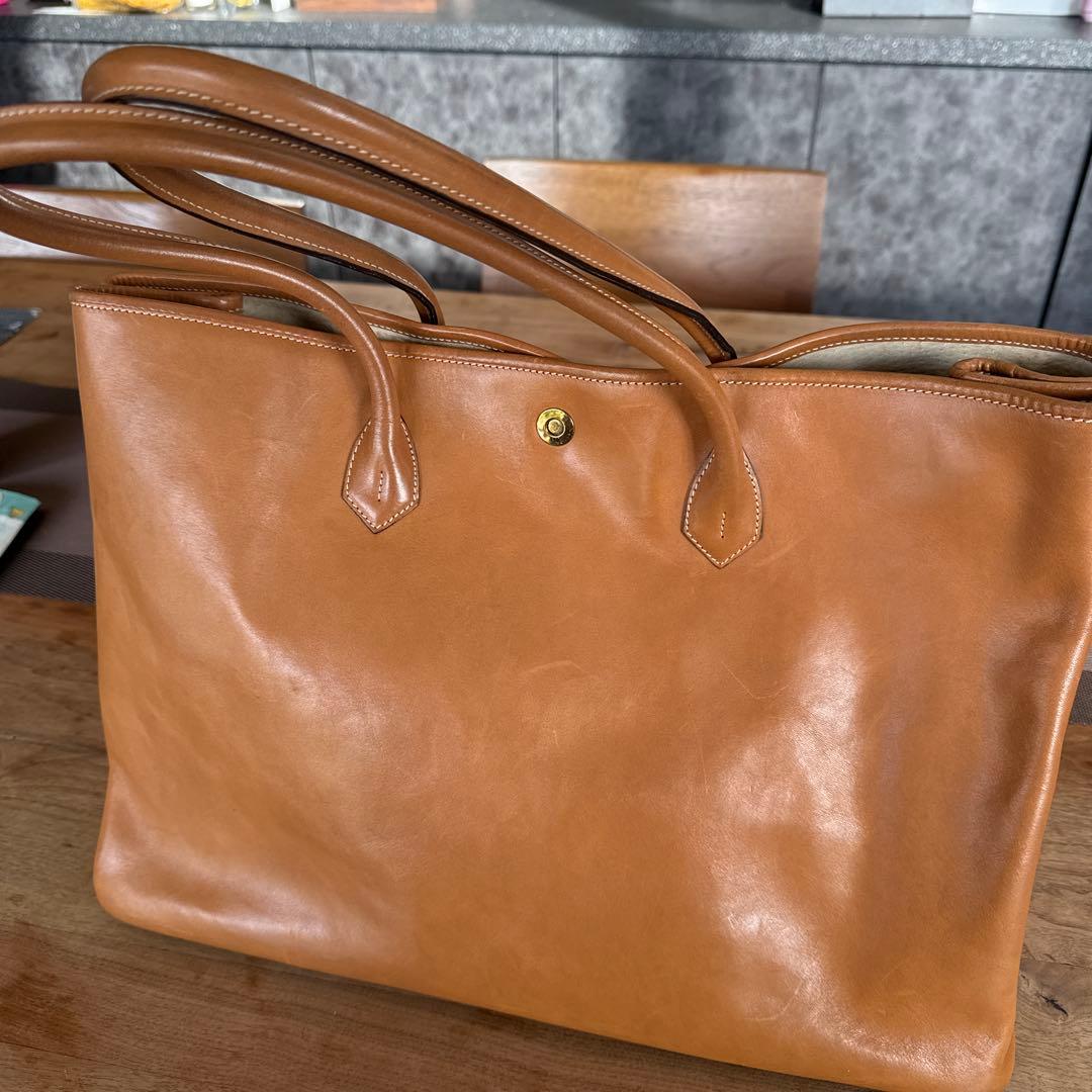 C isei キャメル色レザー トートバッグ 大きめ