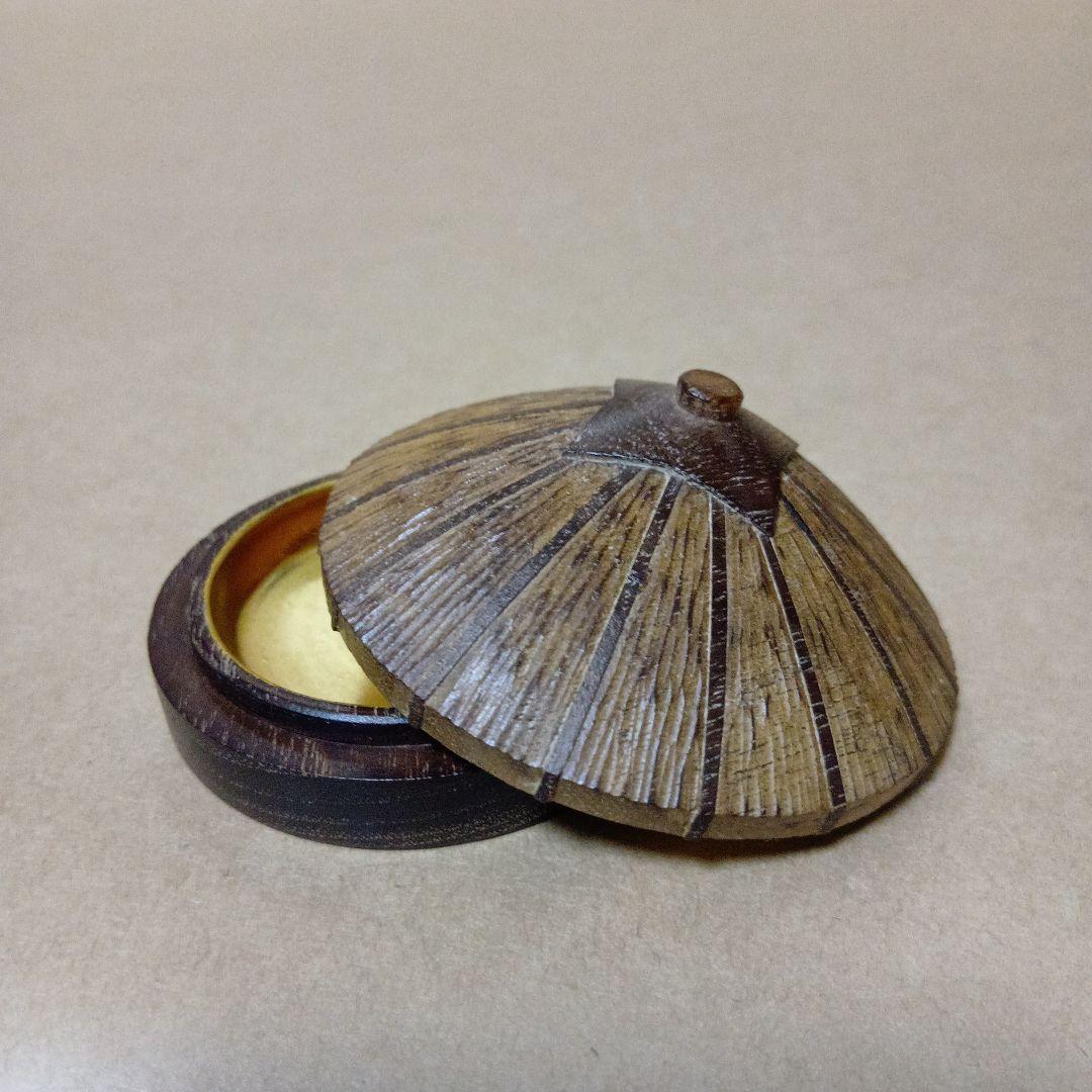 茶道具　桑彫傘香合