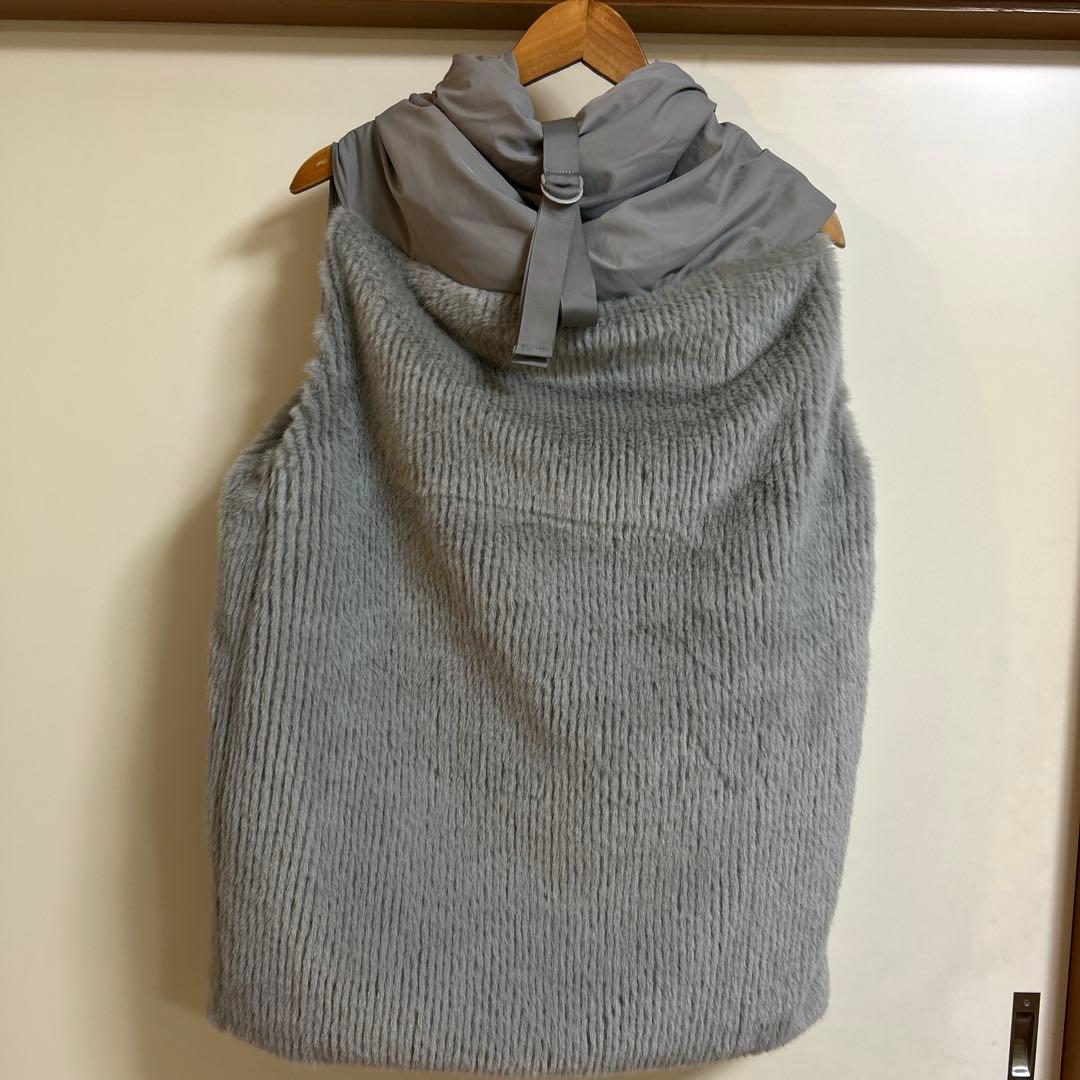 【CYAN TOKYOシアントーキョー】ストールライクファーコンビダウンベスト