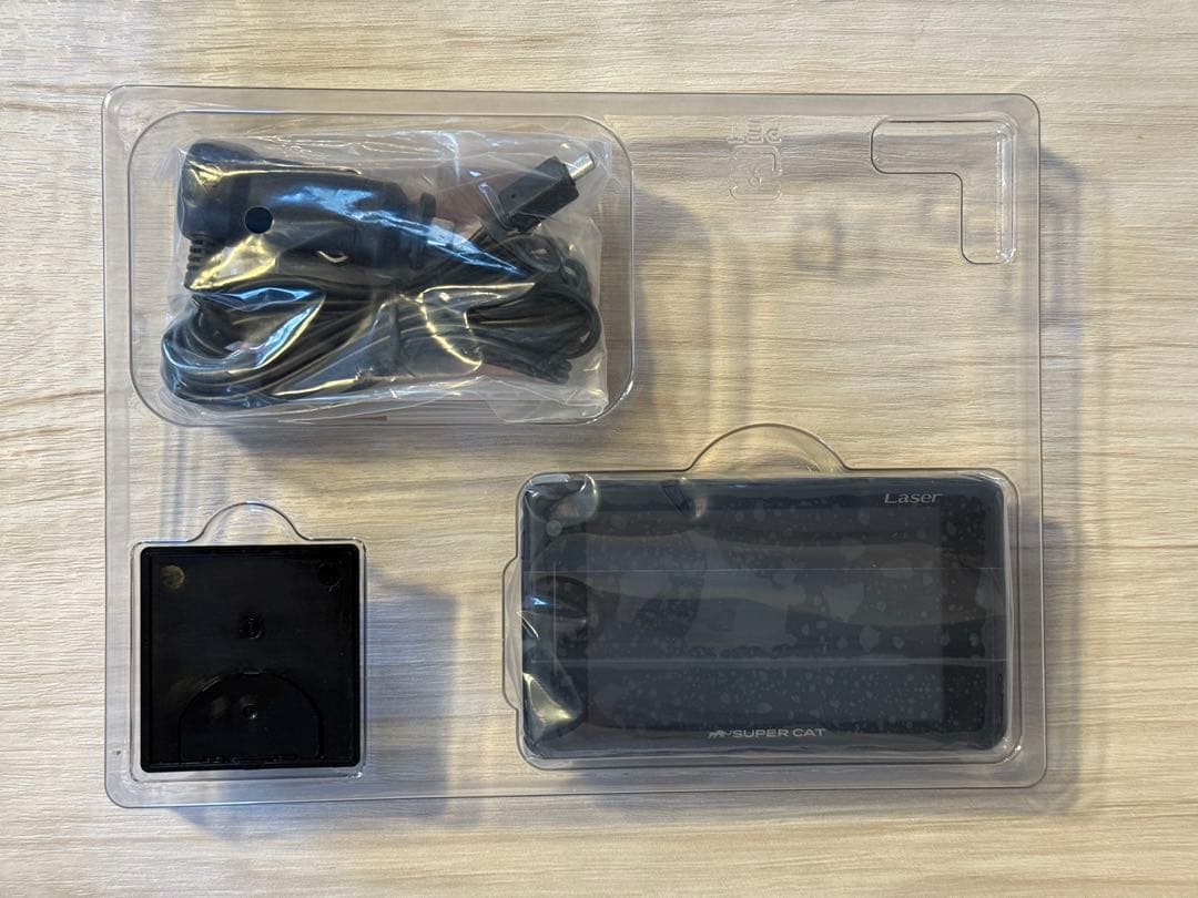 SUPER CAT LS340 レーダー探知機　付属品全て有り