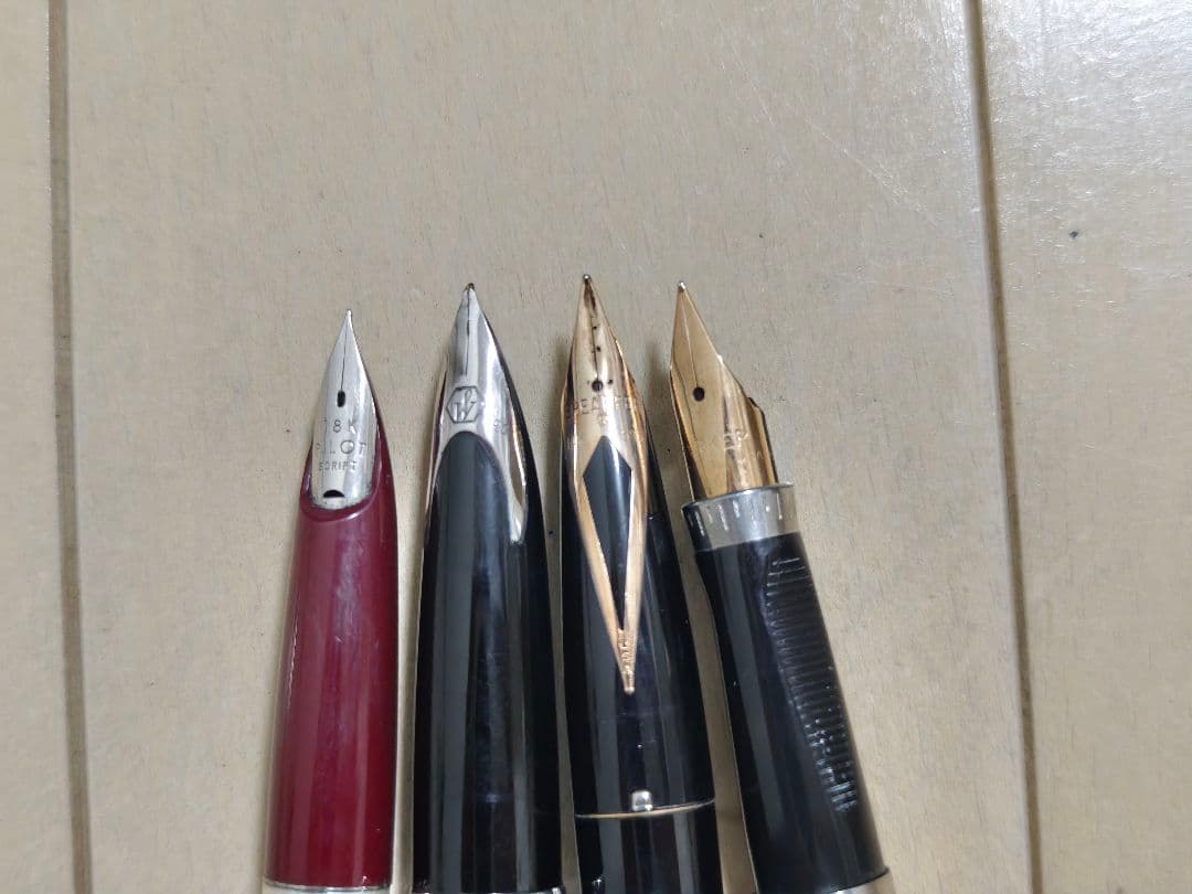万年筆 4本まとめ 14k,18k Pilot Parkerなど