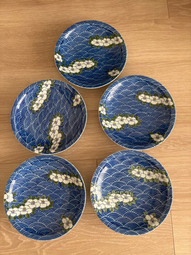 華山　青海波と椿　皿　五枚