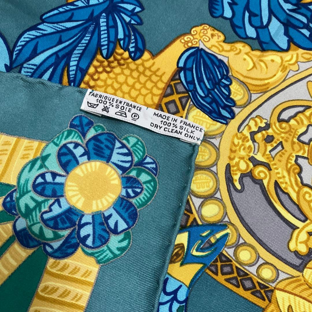 専用‼️エルメス　スカーフ 90cm 「羽飾りの騎兵兜」柄