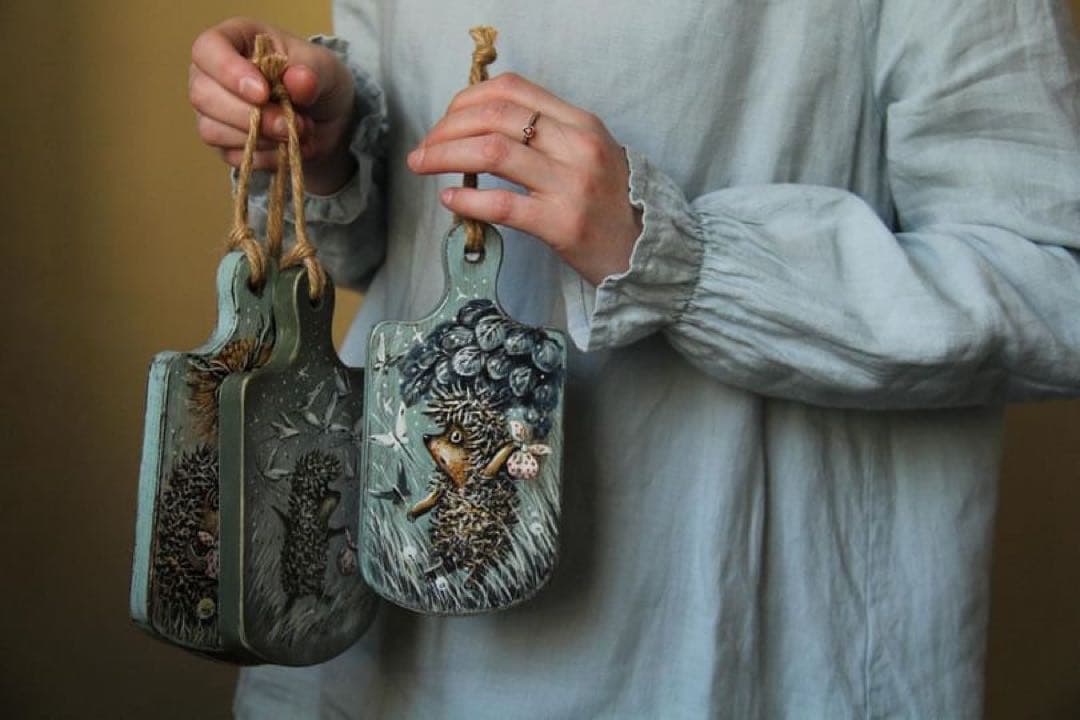 ロシア雑貨☆『霧の中のハリネズミ』木製壁掛け飾り マトリョーシカ ガリーナ作