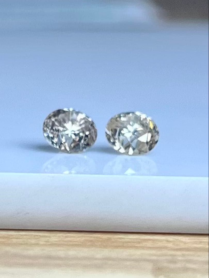 K18 天然ダイヤモンドフクリンピアス 計1.0ct