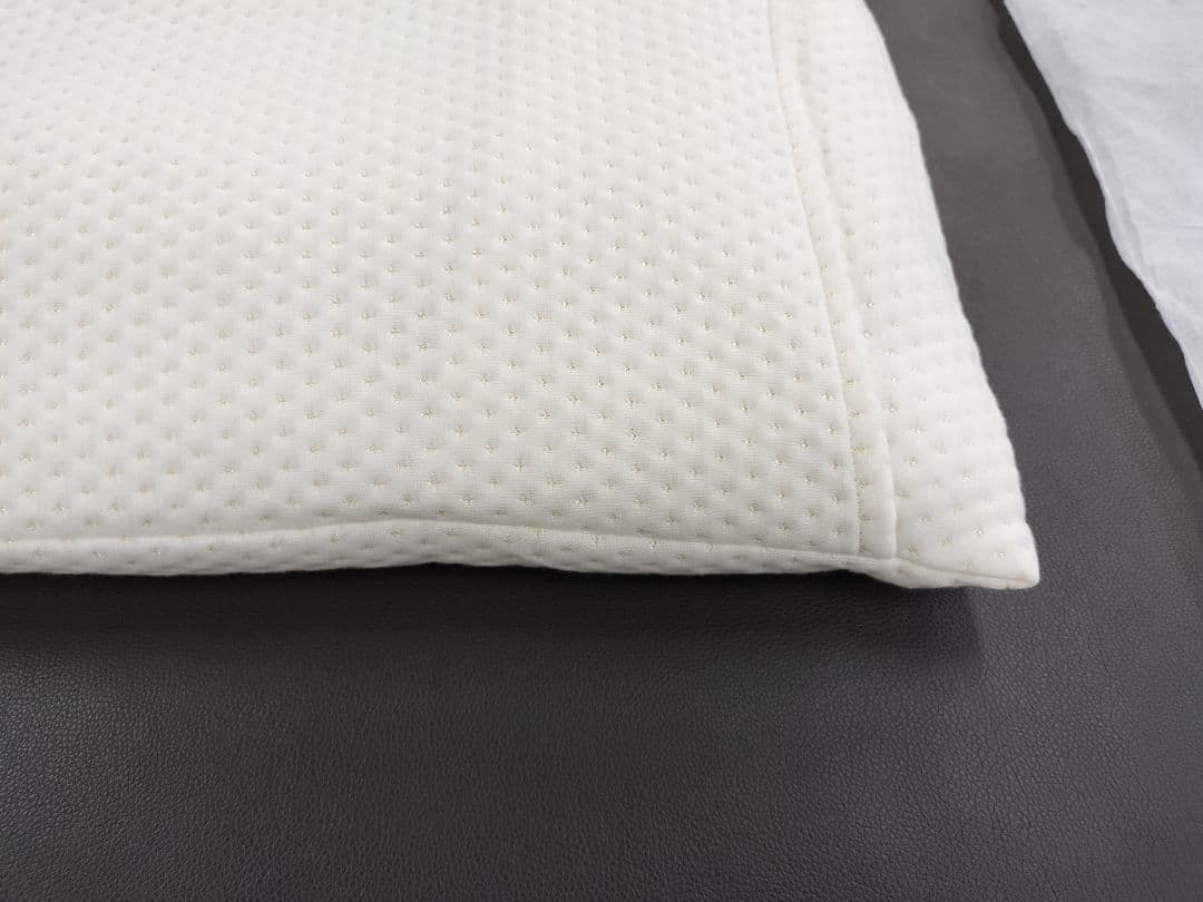 【訳あり特価／箱あり】キュアレ THE MAKURA (数回使用・展示品仕様)