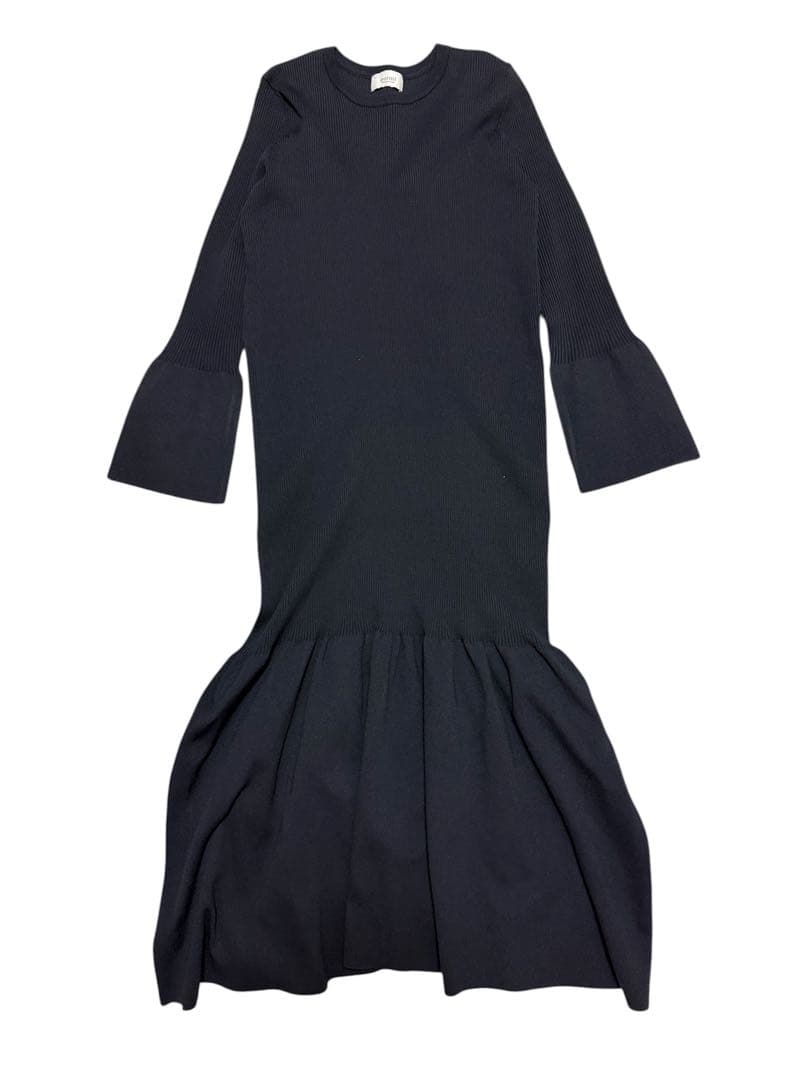 美品　emmi リブニットワンピース ネイビー