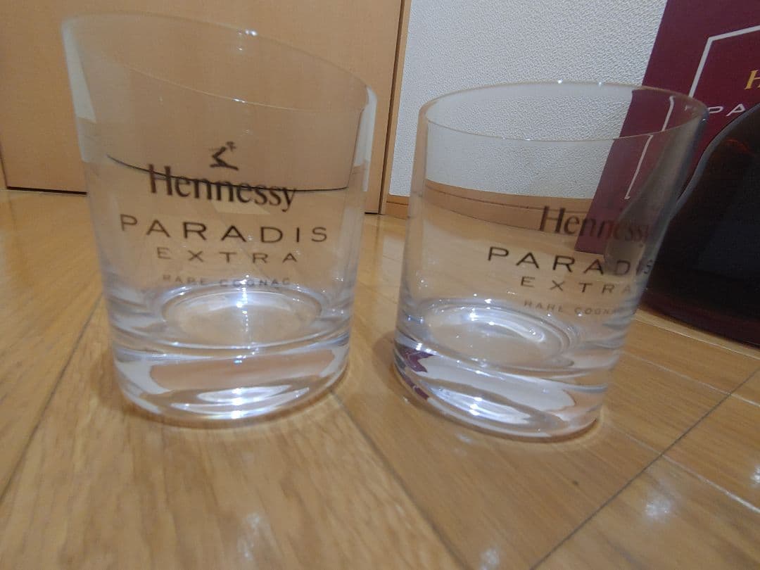 ヘネシー パラディ エクストラ 700ml 40% 専用箱・グラス付