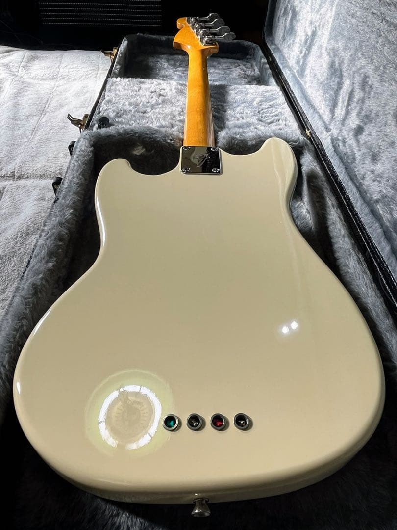 『シンチナ』稀少美品‼️Fender Mustang MB-SD VWH