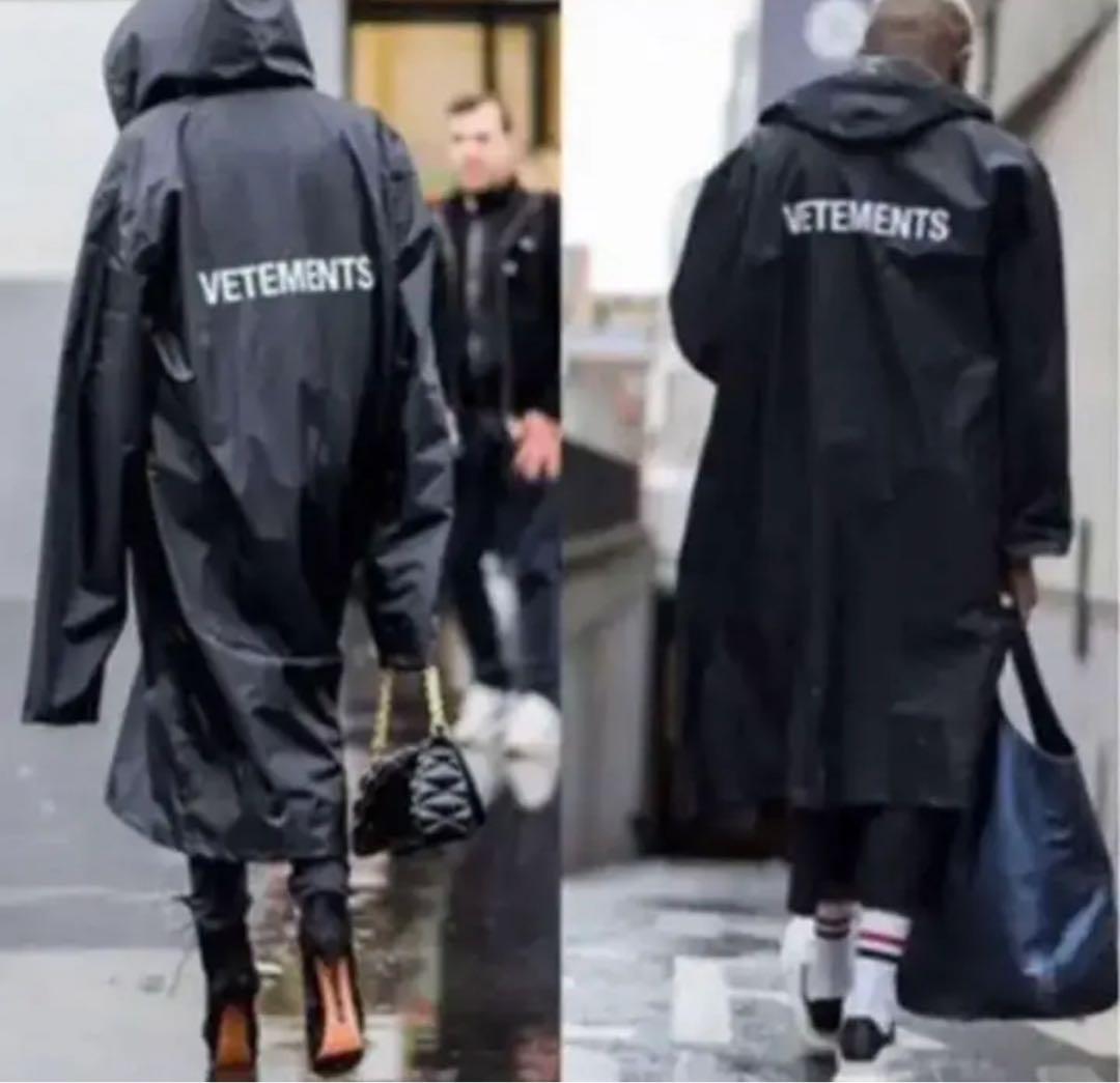 ヴェトモン レインコート18AW オーバーサイズレインコートバックロゴプリント
