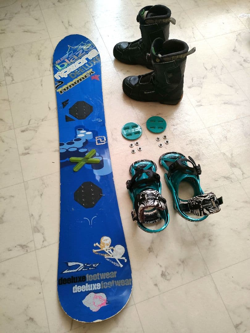 スノーボード・シューズ・ビンディングの3点セット ボードカバー付き